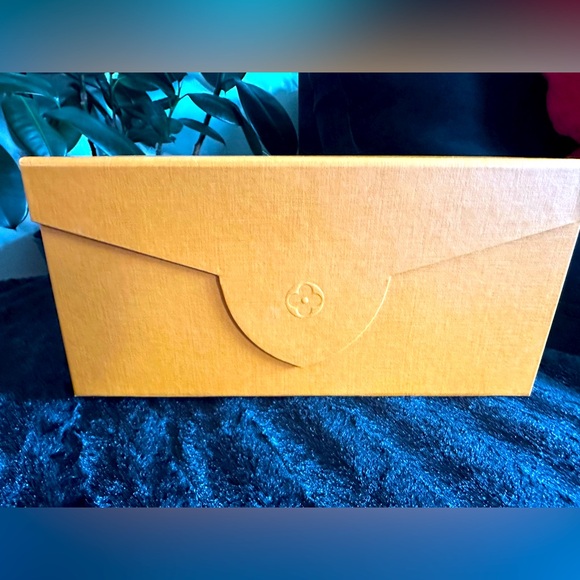 Louis Vuitton Dust cover box bag and ribbon - Picture 4 of 14